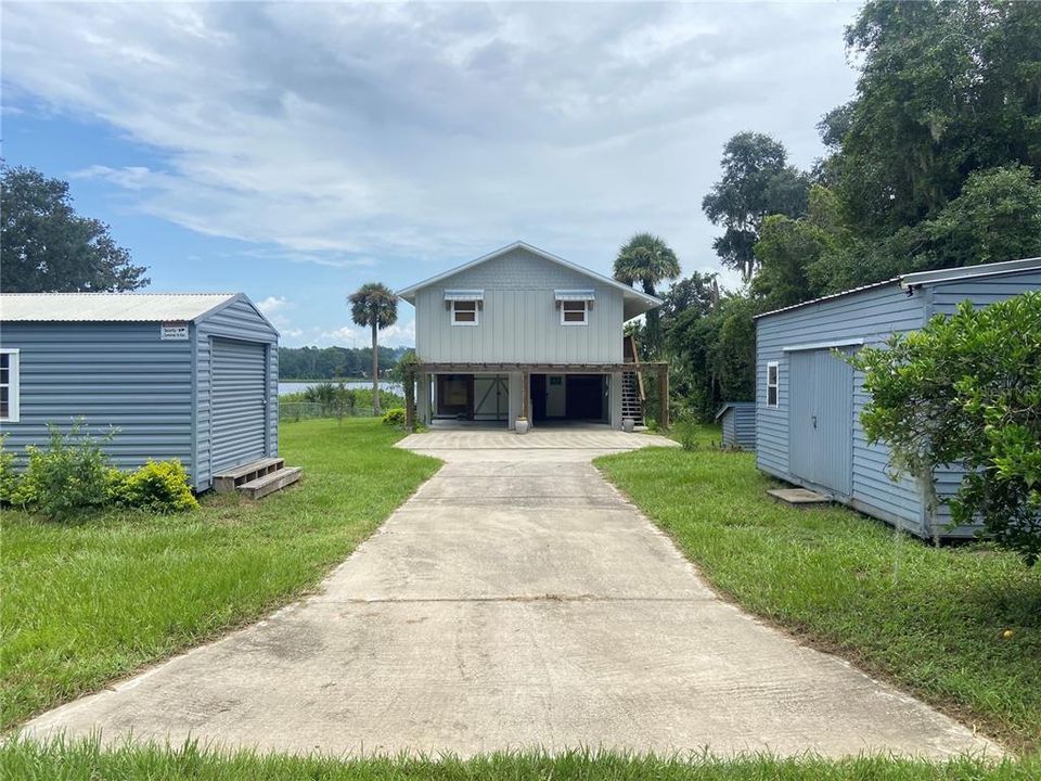 For Sale: $547,000 (3 beds, 2 baths, 1782 Square Feet)