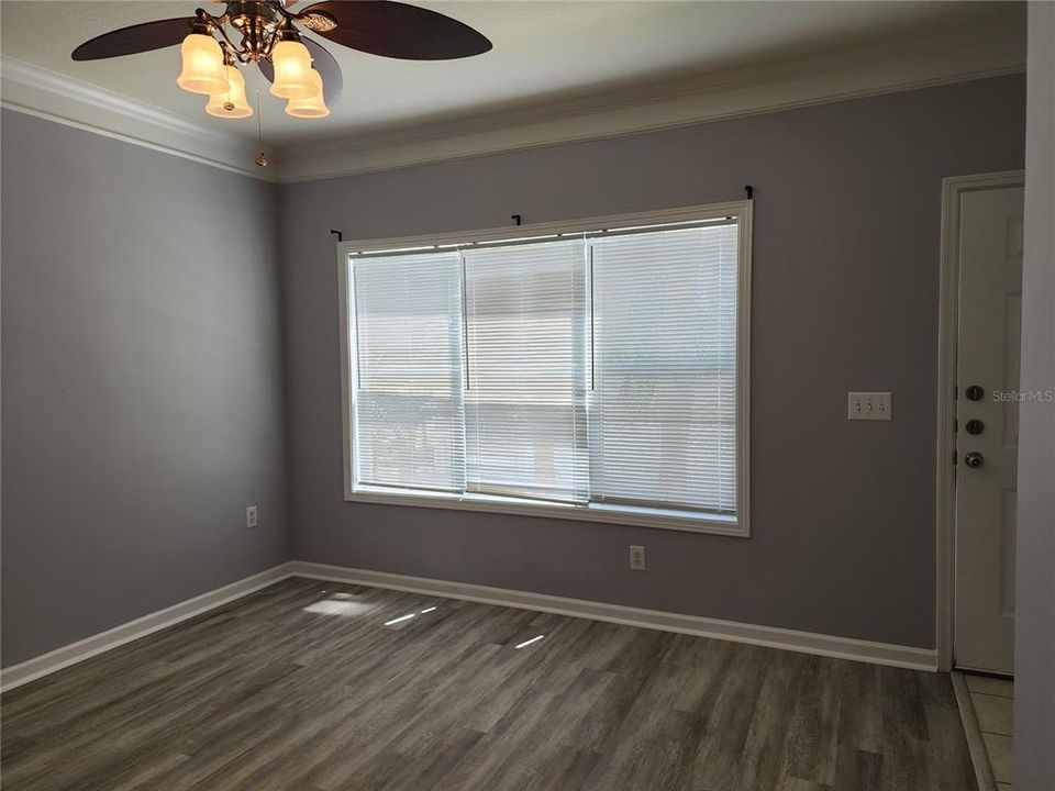 Active With Contract: $1,350 (1 beds, 1 baths, 794 Square Feet)