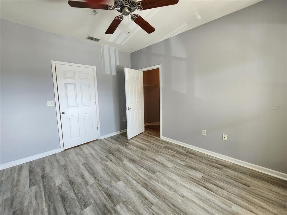 Active With Contract: $1,350 (1 beds, 1 baths, 794 Square Feet)