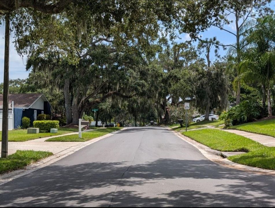 Active With Contract: $585,000 (4 beds, 2 baths, 2198 Square Feet)