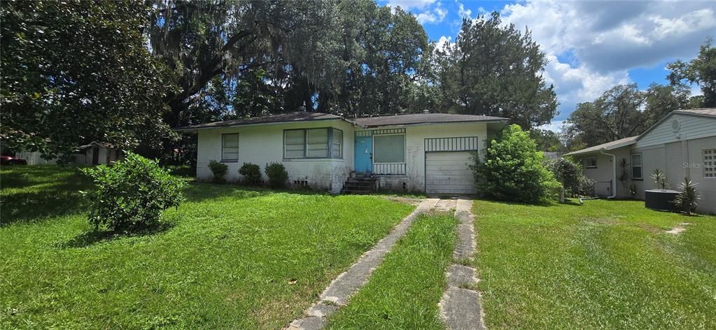 Recently Sold: $69,000 (3 beds, 1 baths, 1421 Square Feet)