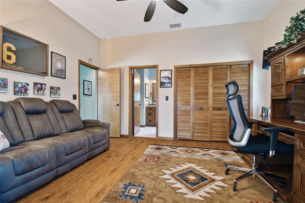 Active With Contract: $625,000 (3 beds, 2 baths, 2082 Square Feet)