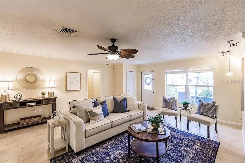 Active With Contract: $449,000 (3 beds, 2 baths, 1706 Square Feet)