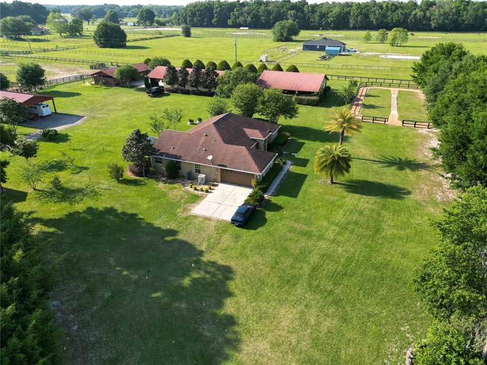 For Sale: $1,150,000 (4 beds, 2 baths, 1957 Square Feet)