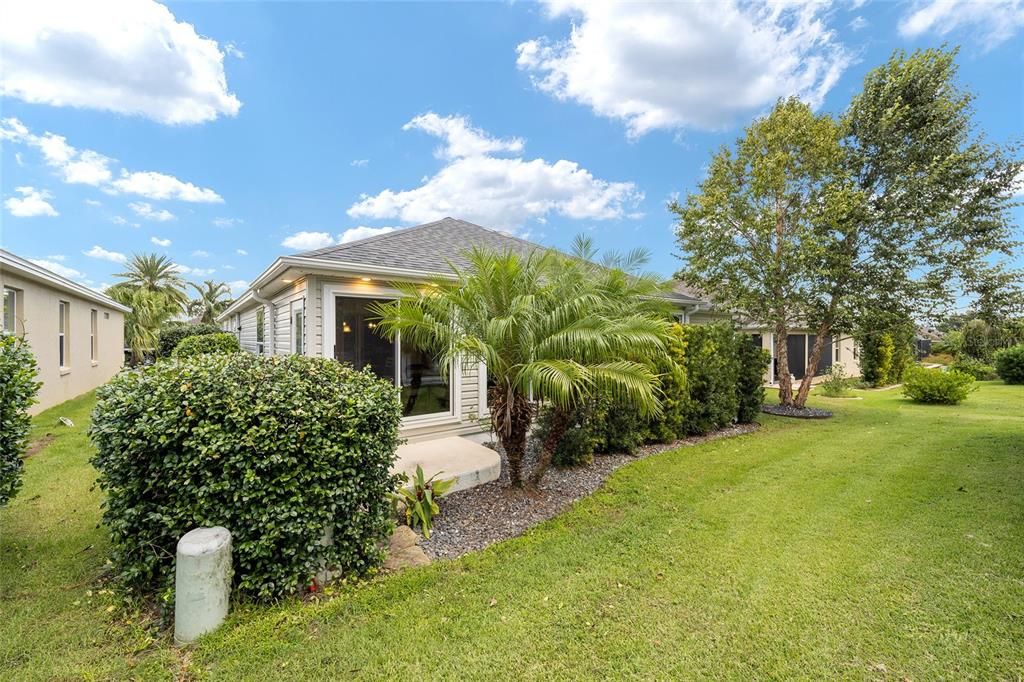 Active With Contract: $530,000 (3 beds, 2 baths, 2306 Square Feet)