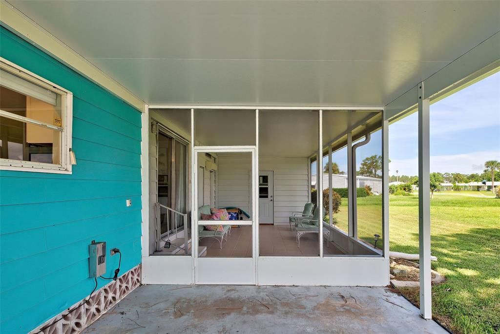 CARPORT SCREENED LANAI