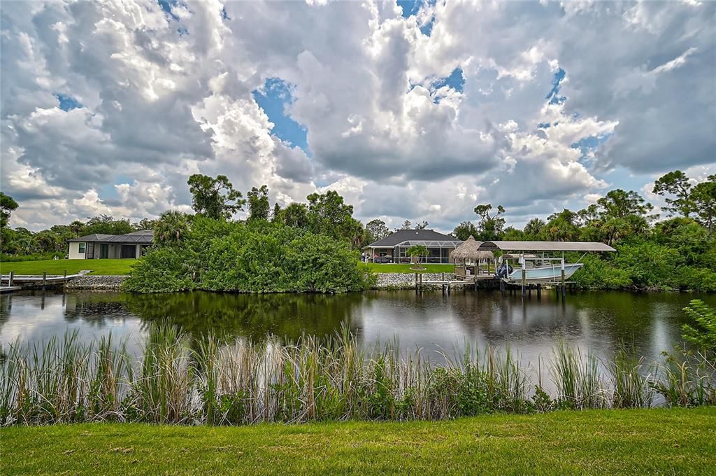 For Sale: $725,000 (3 beds, 2 baths, 1999 Square Feet)