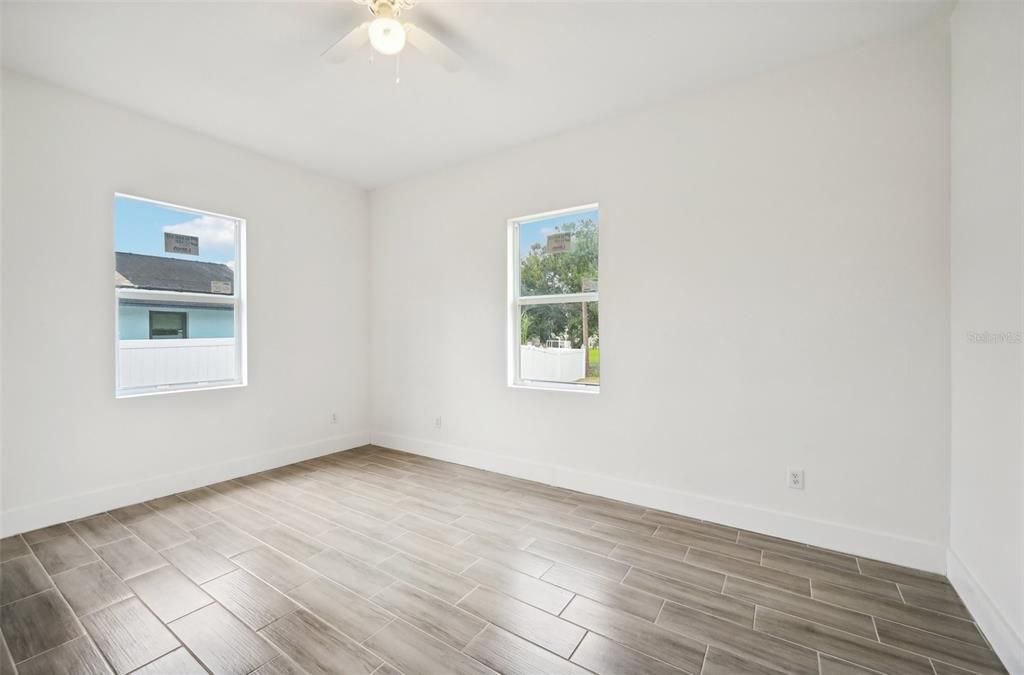 Active With Contract: $310,000 (3 beds, 2 baths, 1345 Square Feet)