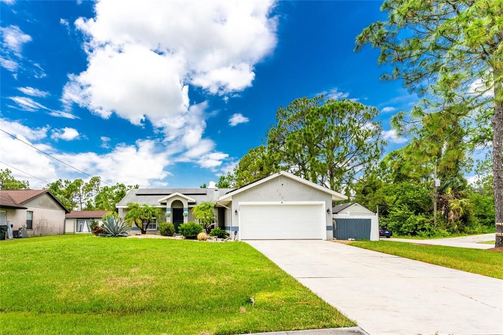 For Sale: $385,000 (3 beds, 2 baths, 1616 Square Feet)