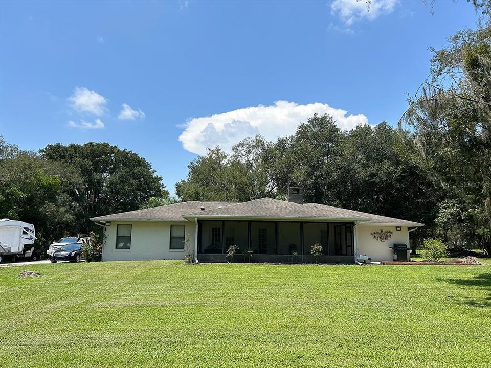 For Sale: $579,900 (3 beds, 2 baths, 2122 Square Feet)