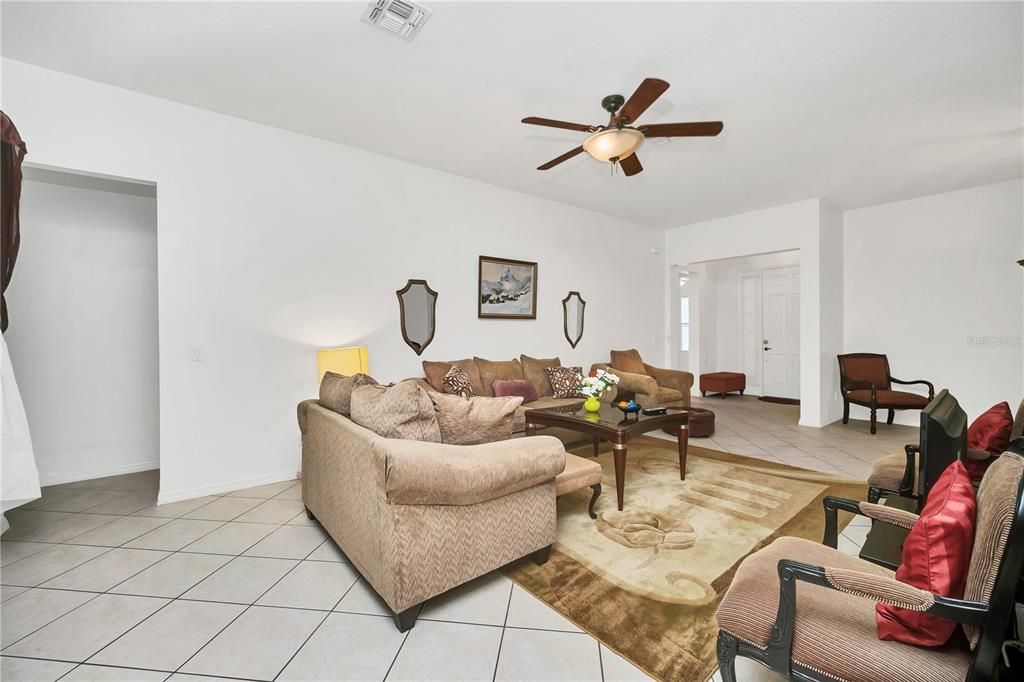 For Sale: $360,000 (3 beds, 2 baths, 1974 Square Feet)