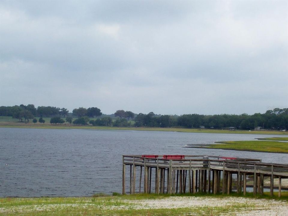 RAINBOW LAKES ESTATES' RESIDENTS ONLY LAKEFRONT COMMUNITY CENTER