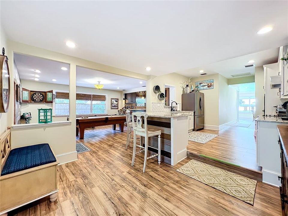 Active With Contract: $1,000,050 (3 beds, 2 baths, 2353 Square Feet)