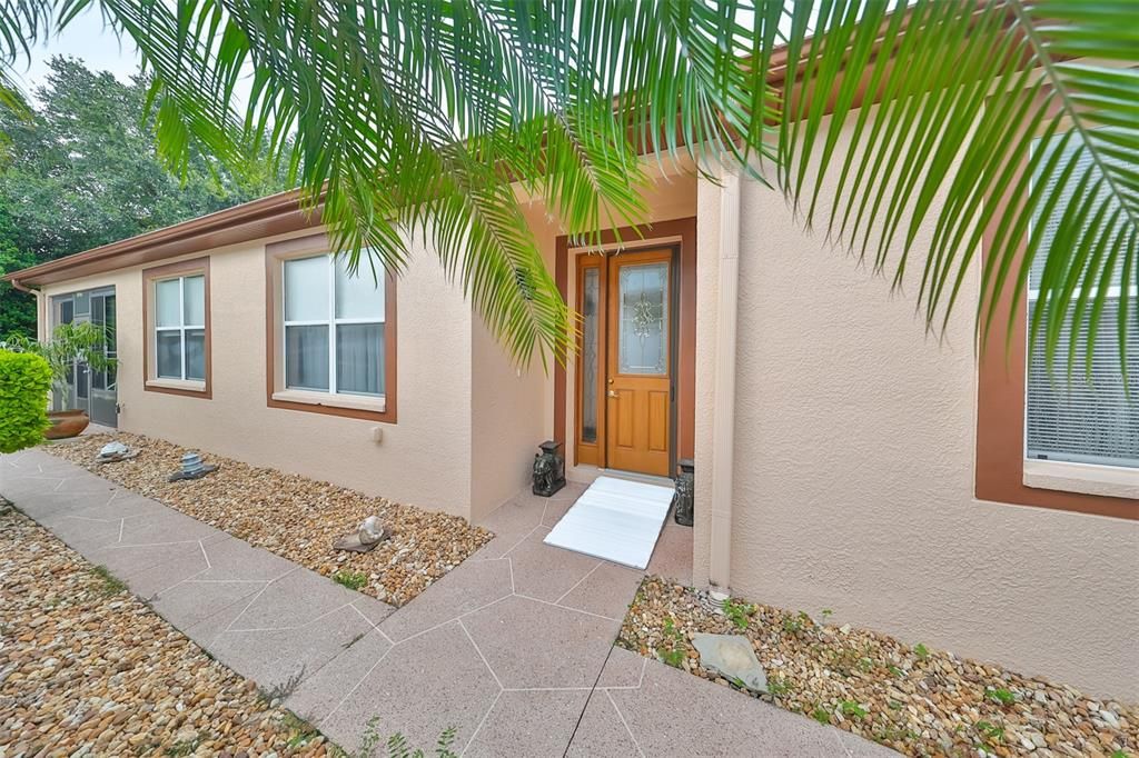 For Sale: $349,900 (3 beds, 2 baths, 1642 Square Feet)