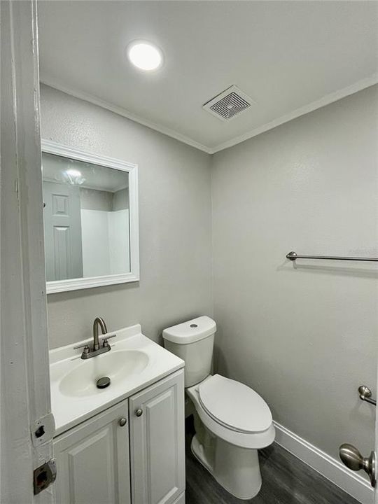 Active With Contract: $1,025 (0 beds, 1 baths, 267 Square Feet)