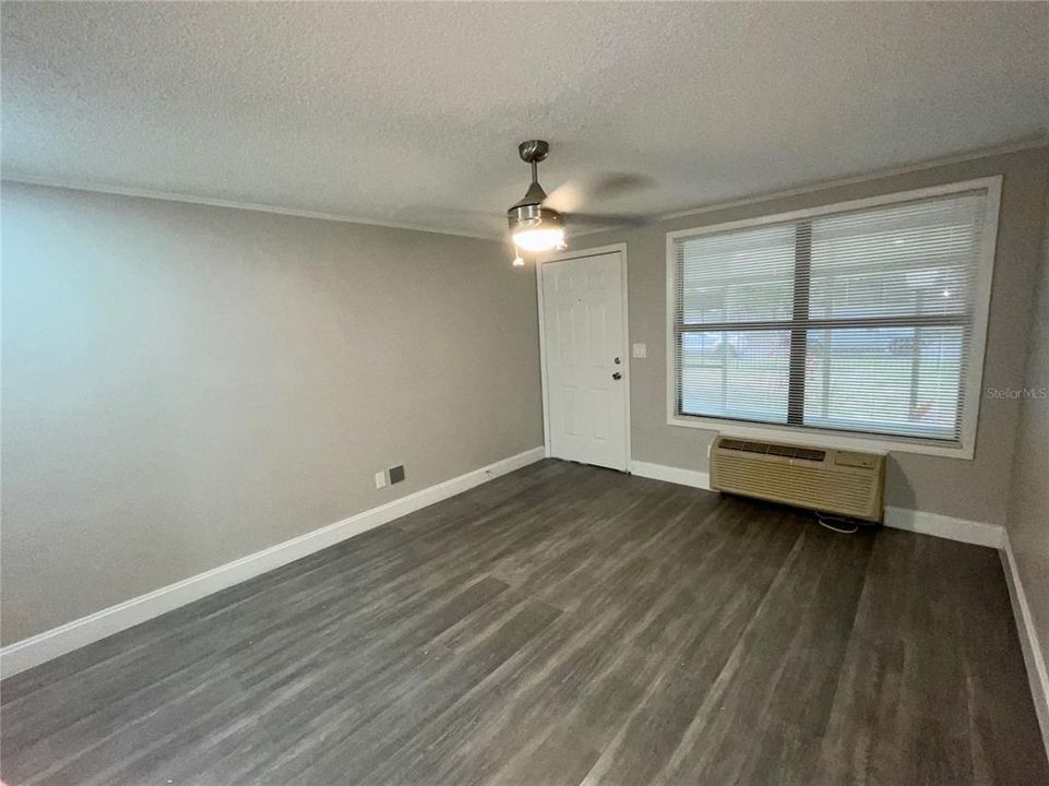 Active With Contract: $1,025 (0 beds, 1 baths, 267 Square Feet)