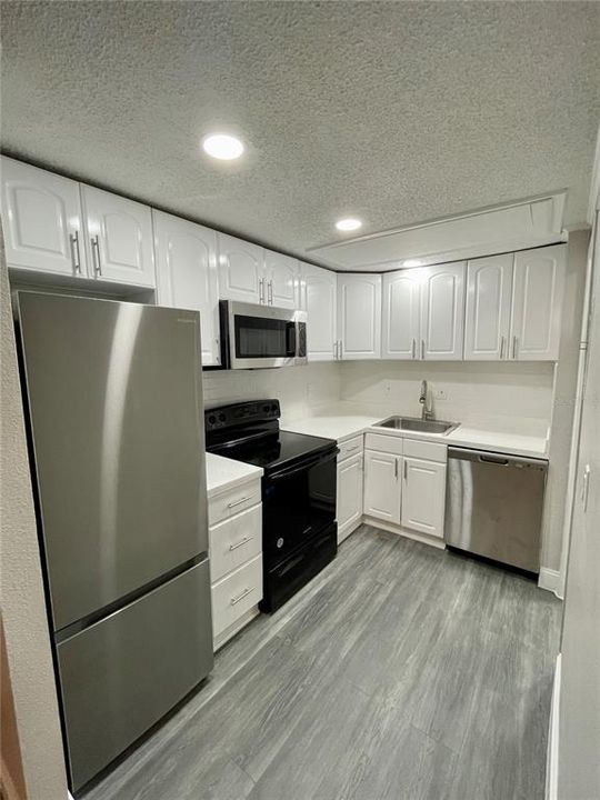 Active With Contract: $1,025 (0 beds, 1 baths, 267 Square Feet)