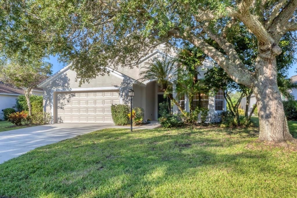 For Sale: $495,000 (3 beds, 2 baths, 2074 Square Feet)