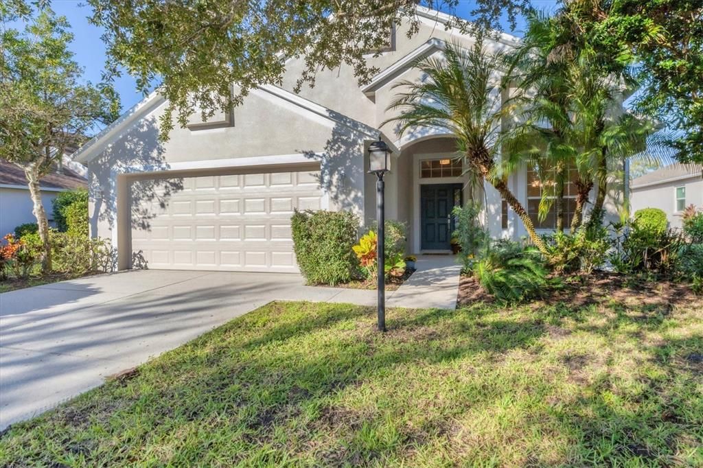 For Sale: $495,000 (3 beds, 2 baths, 2074 Square Feet)