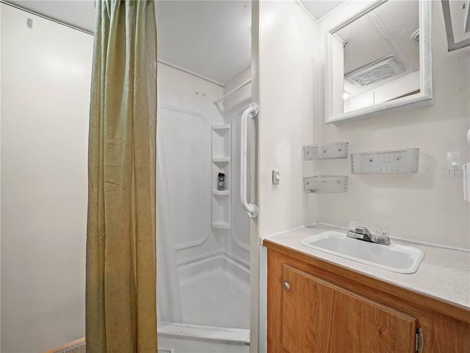 For Sale: $85,000 (1 beds, 1 baths, 256 Square Feet)