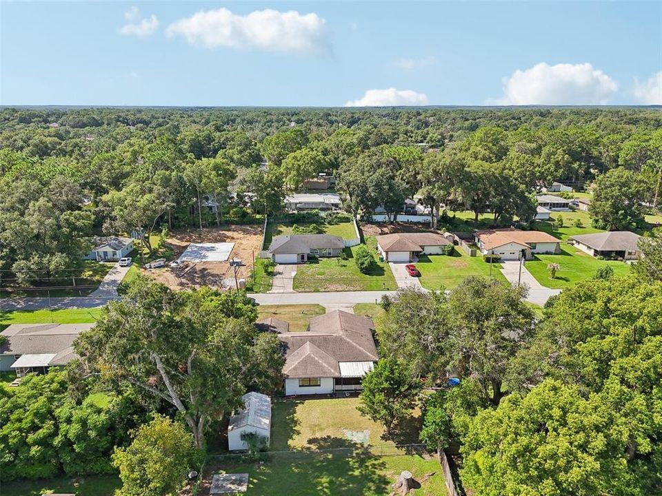 Active With Contract: $249,900 (3 beds, 2 baths, 1646 Square Feet)