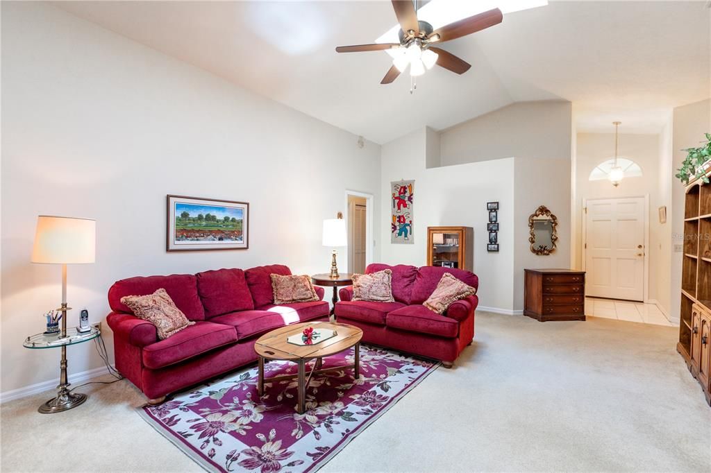 For Sale: $339,000 (4 beds, 2 baths, 1892 Square Feet)