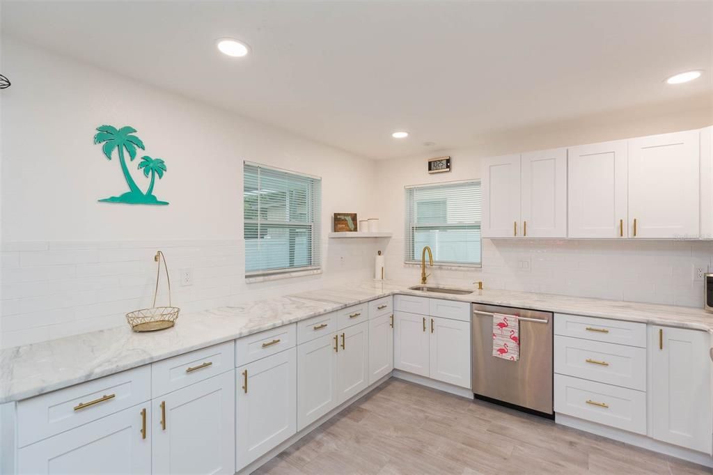 Active With Contract: $559,900 (3 beds, 2 baths, 1700 Square Feet)