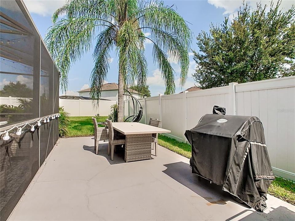 For Sale: $515,000 (5 beds, 2 baths, 3434 Square Feet)