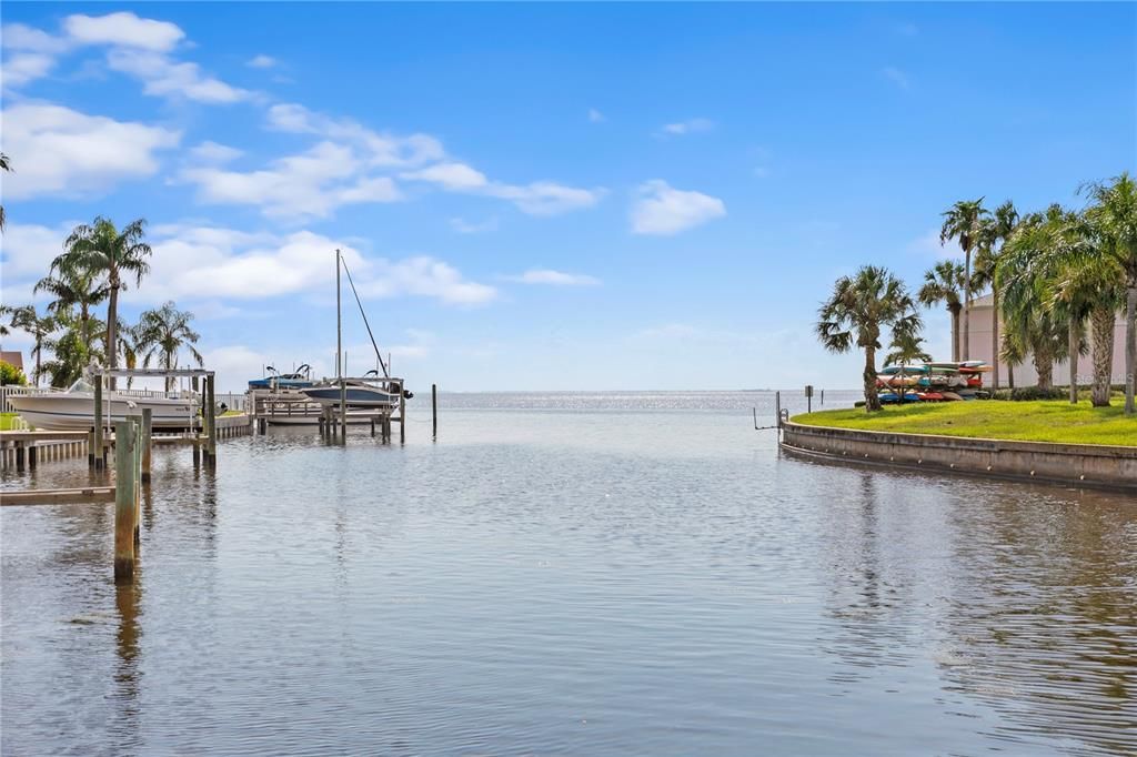 For Sale: $1,650,000 (4 beds, 2 baths, 1703 Square Feet)