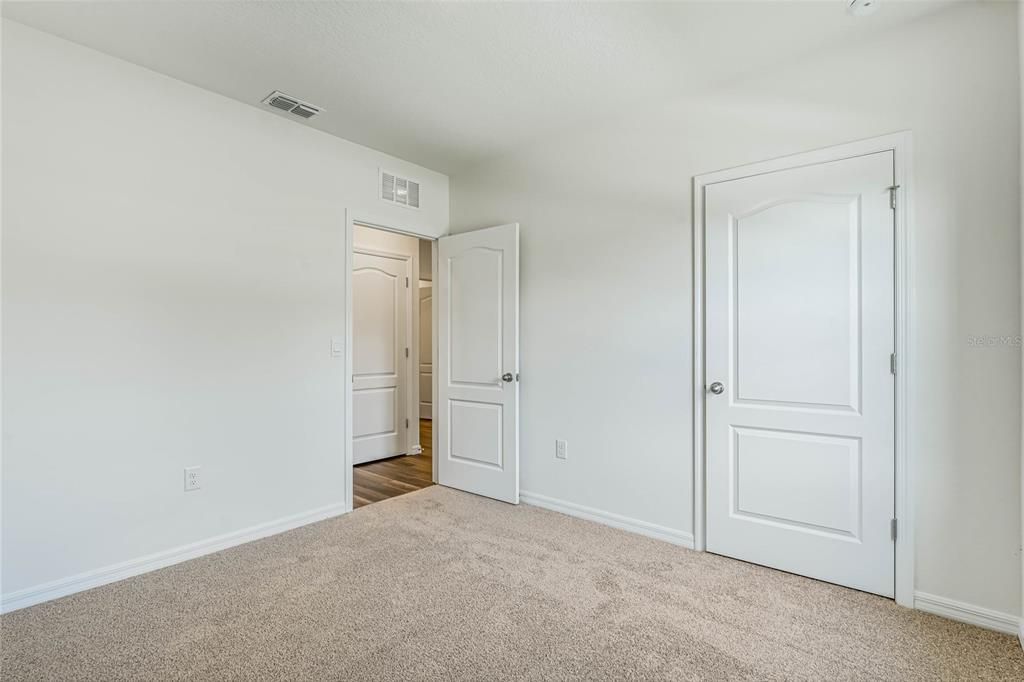 For Sale: $385,990 (3 beds, 2 baths, 1571 Square Feet)