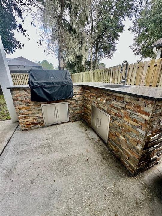 For Rent: $2,500 (3 beds, 2 baths, 1569 Square Feet)