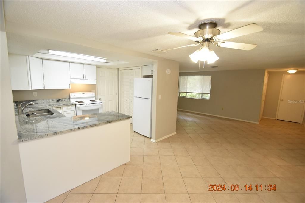 For Rent: $1,475 (2 beds, 2 baths, 1200 Square Feet)