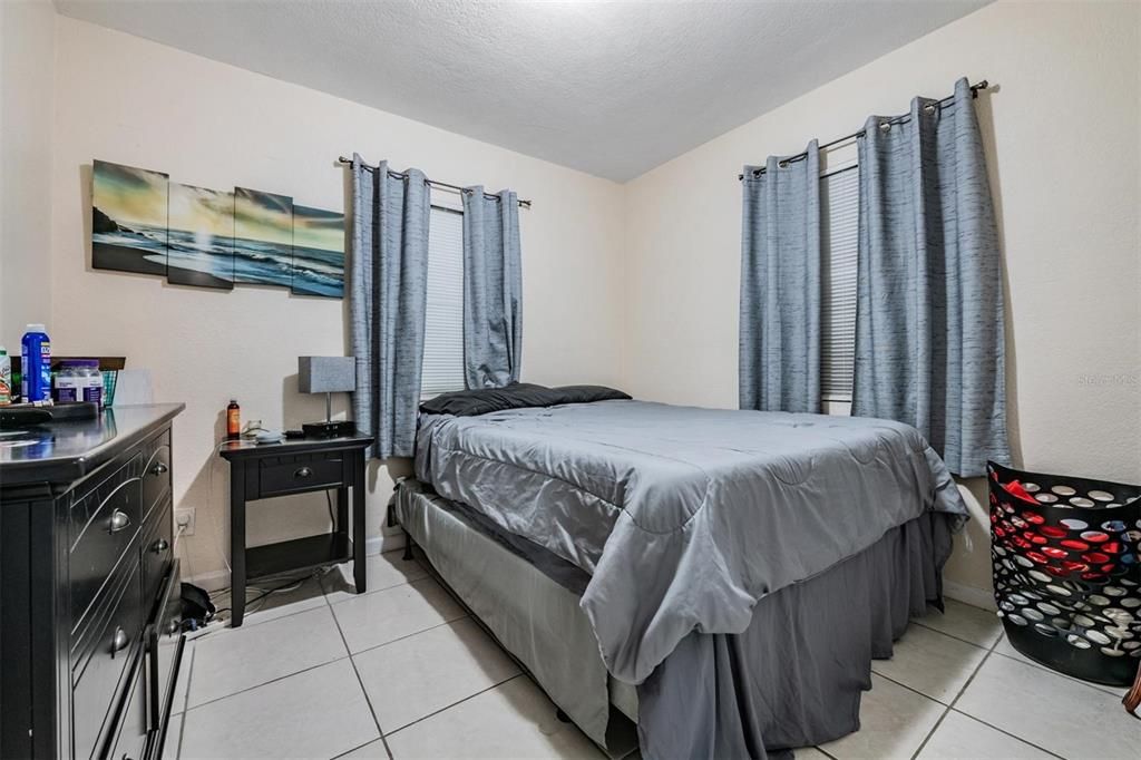 For Sale: $300,000 (3 beds, 1 baths, 1343 Square Feet)