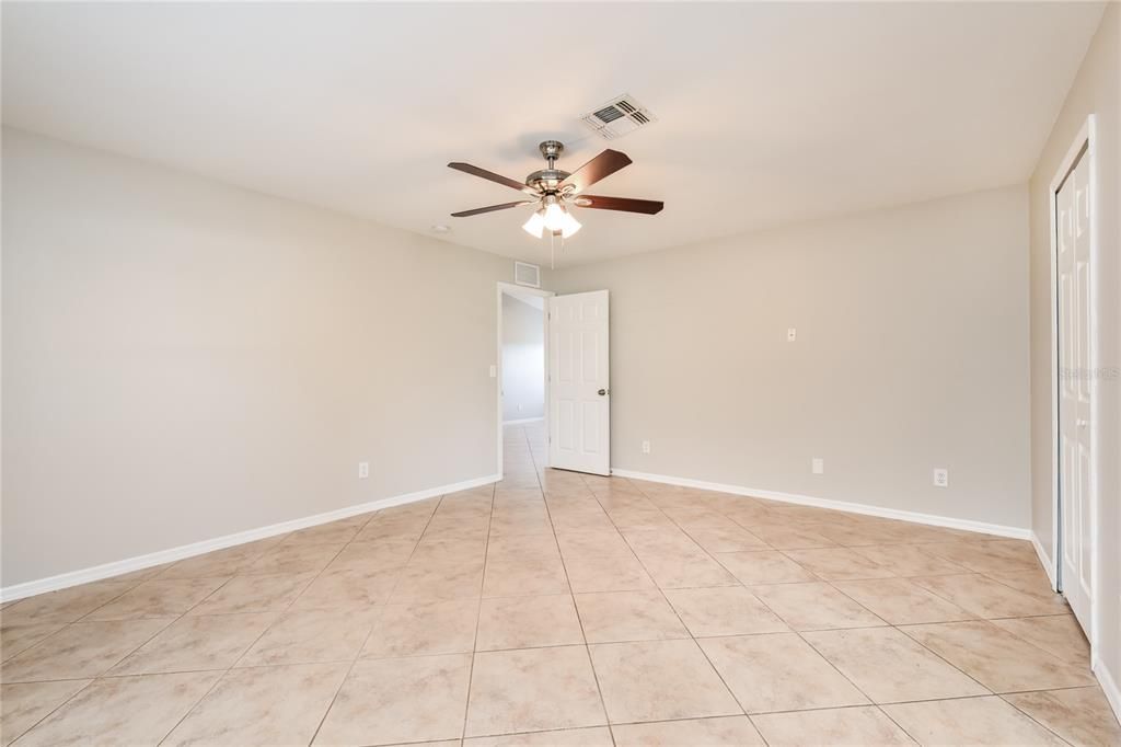 For Rent: $2,190 (3 beds, 2 baths, 1258 Square Feet)