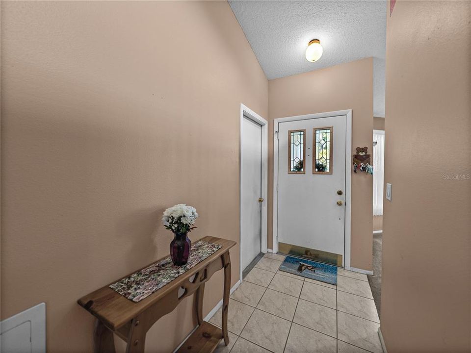 Active With Contract: $239,900 (3 beds, 2 baths, 1203 Square Feet)