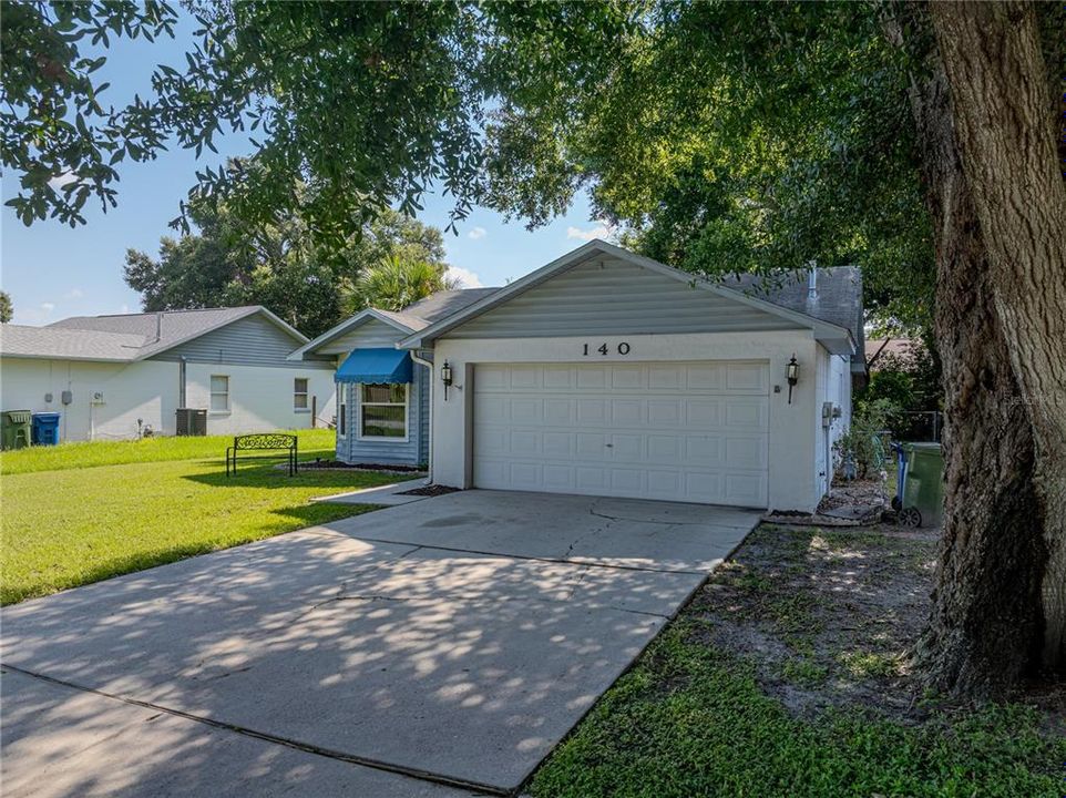 Active With Contract: $239,900 (3 beds, 2 baths, 1203 Square Feet)