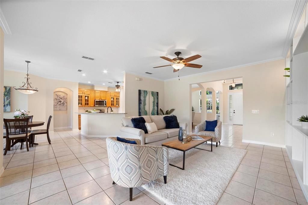 For Sale: $499,900 (4 beds, 2 baths, 2513 Square Feet)