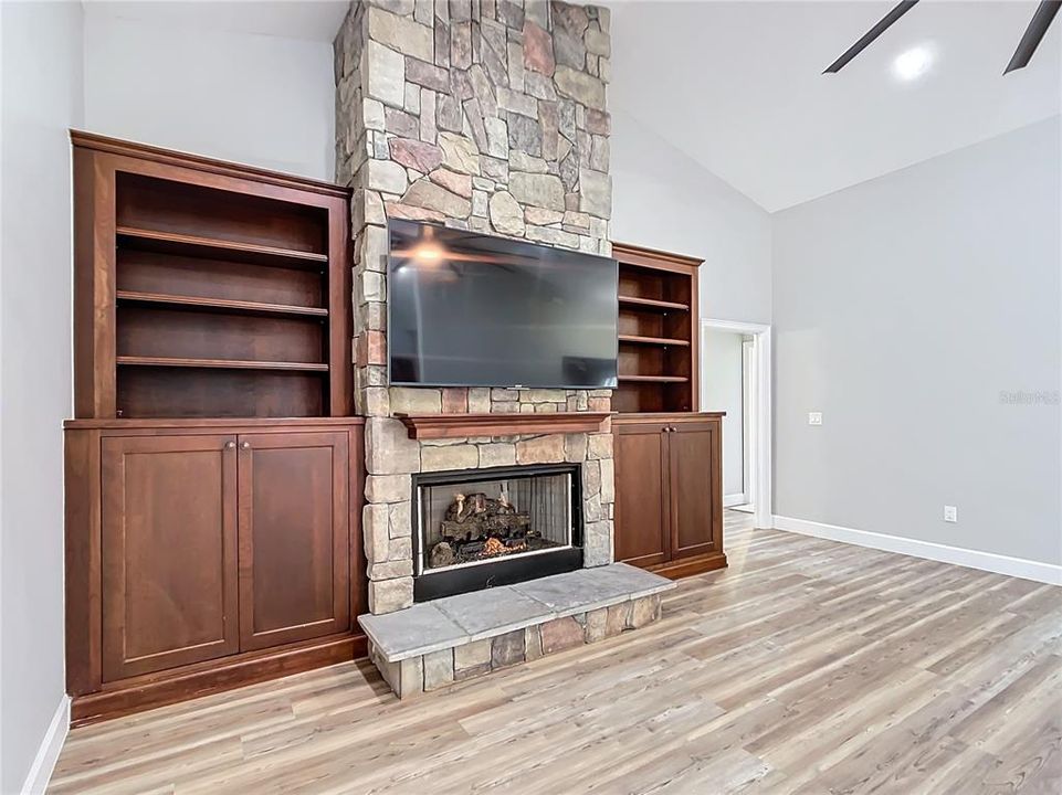 Gas fireplace with built-ins