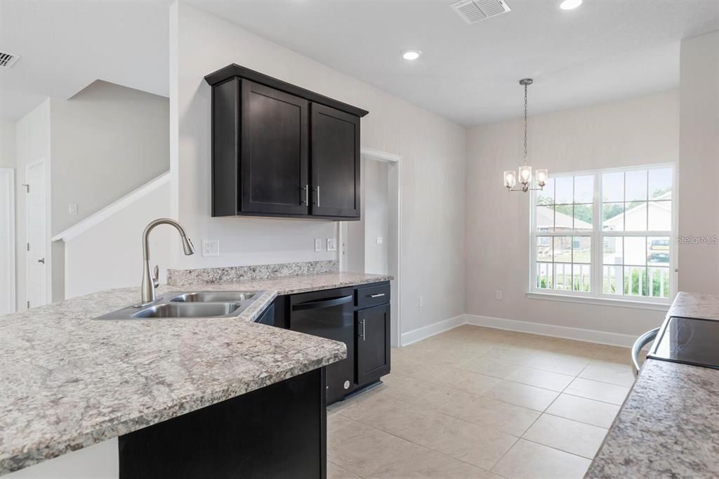 Active With Contract: $417,400 (5 beds, 3 baths, 2793 Square Feet)