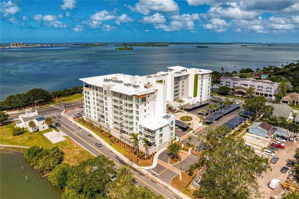 For Sale: $1,700,000 (3 beds, 3 baths, 1884 Square Feet)