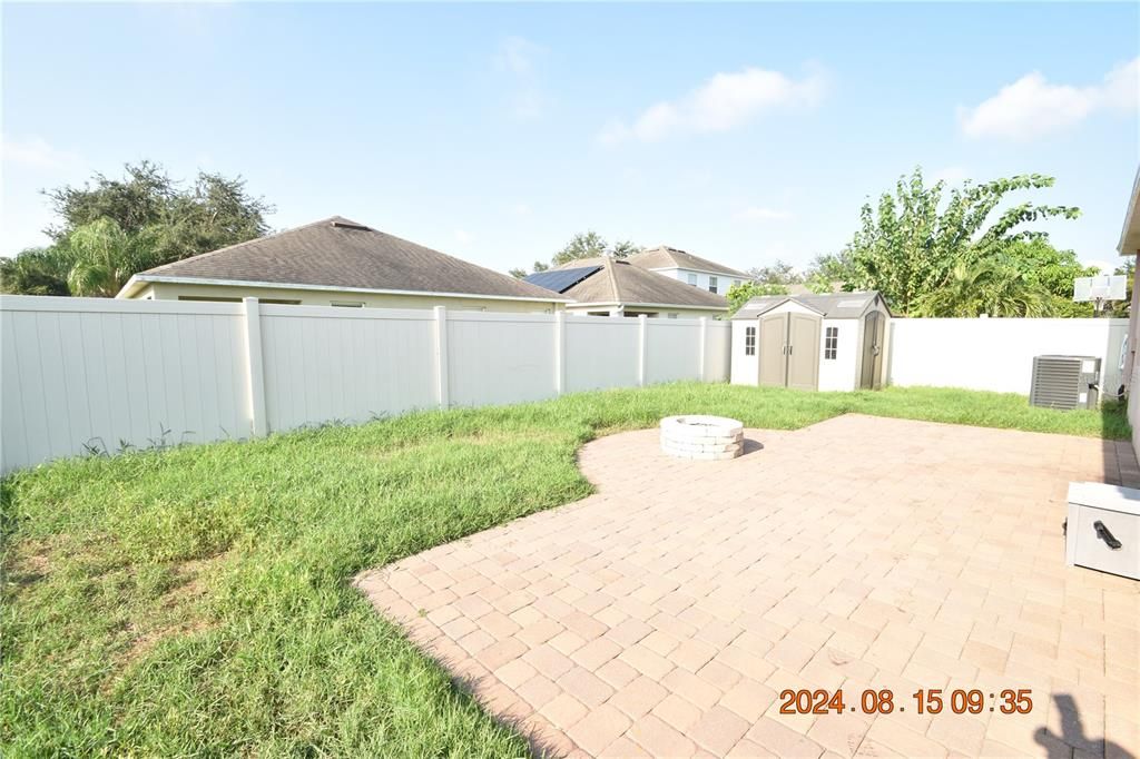 For Rent: $2,195 (4 beds, 2 baths, 1821 Square Feet)