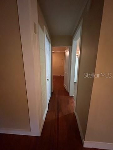 For Sale: $129,900 (2 beds, 1 baths, 872 Square Feet)