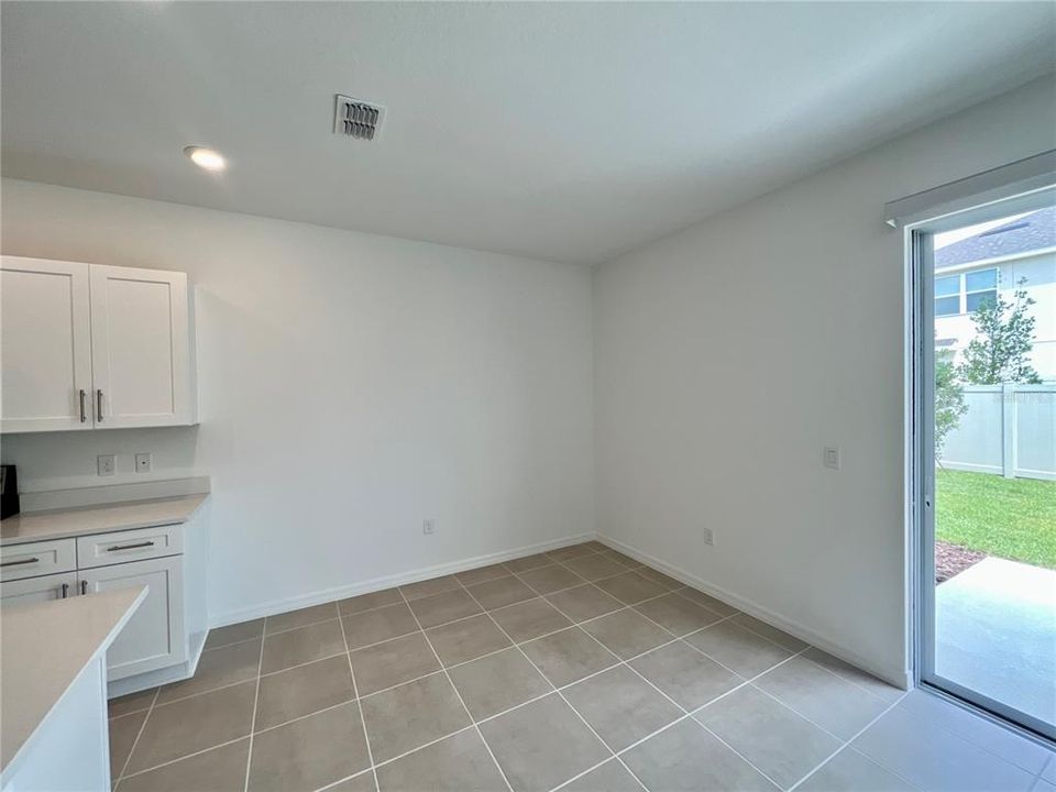 For Rent: $1,899 (3 beds, 2 baths, 1365 Square Feet)