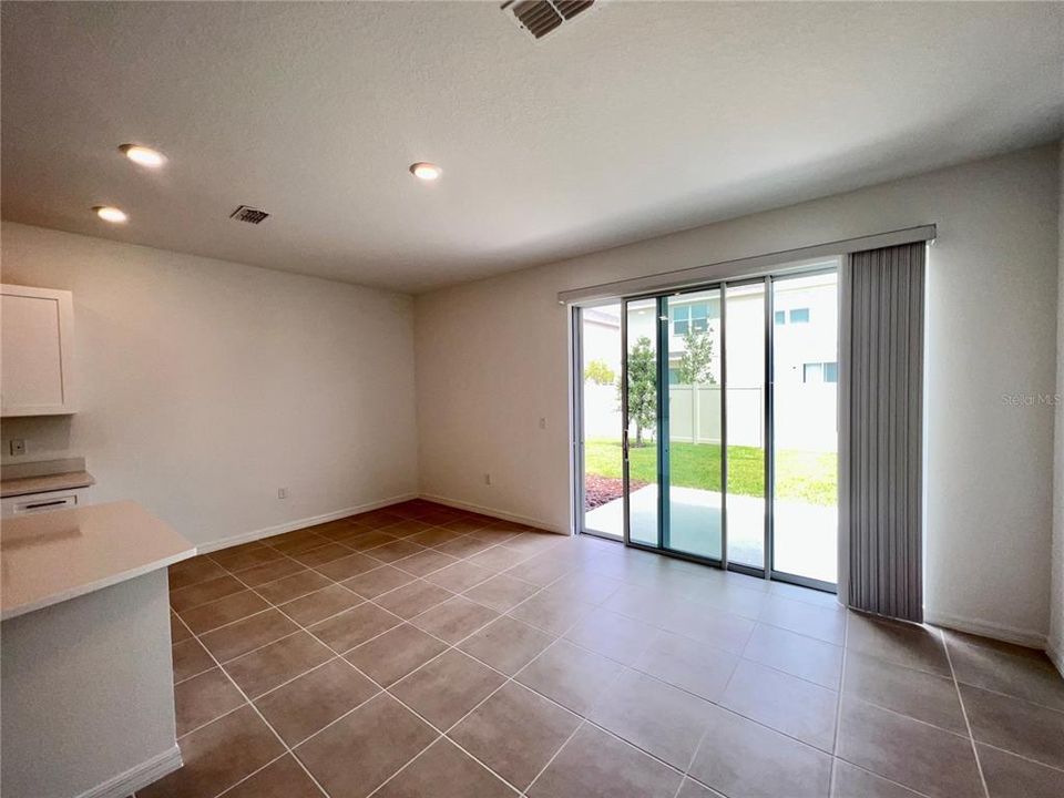 For Rent: $1,899 (3 beds, 2 baths, 1365 Square Feet)