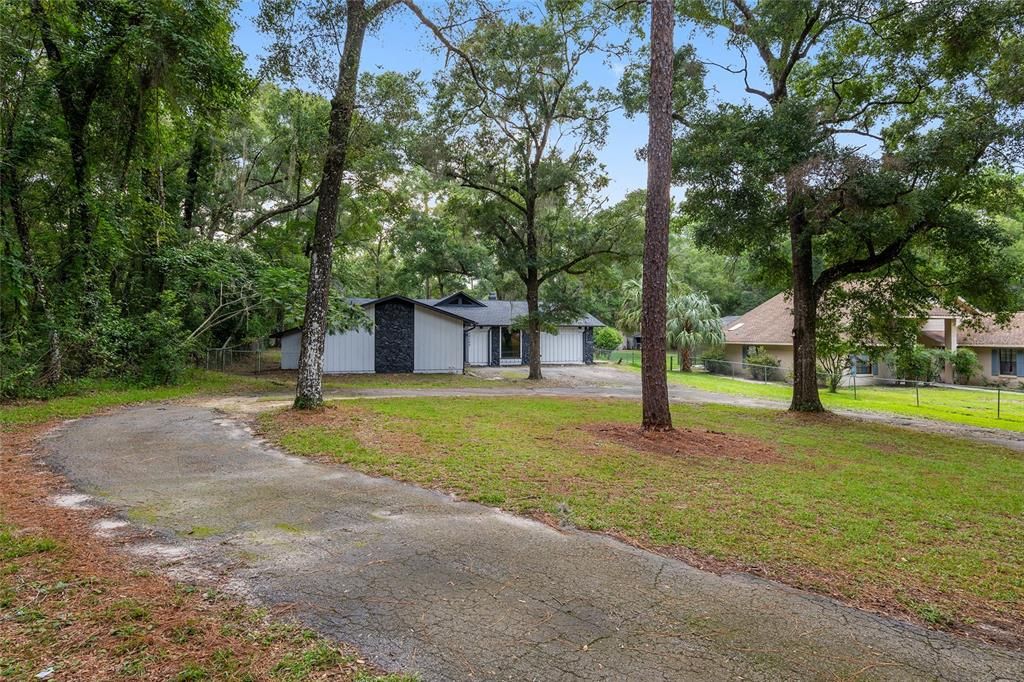 For Sale: $499,000 (3 beds, 2 baths, 2369 Square Feet)