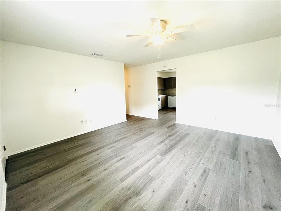 For Rent: $2,000 (3 beds, 1 baths, 1064 Square Feet)