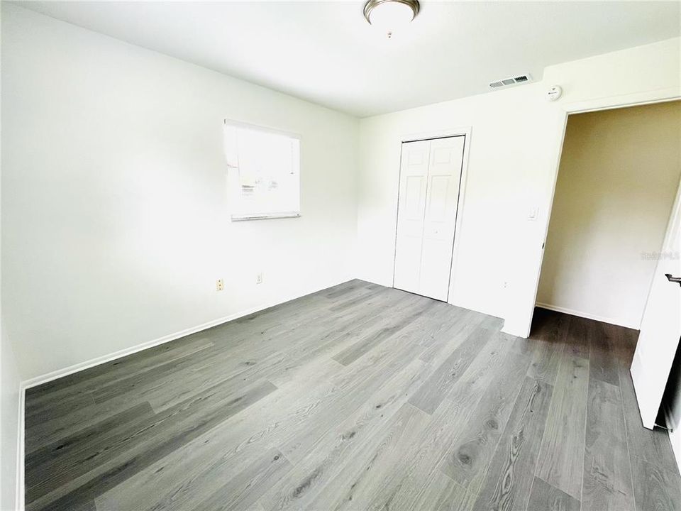 For Rent: $2,000 (3 beds, 1 baths, 1064 Square Feet)