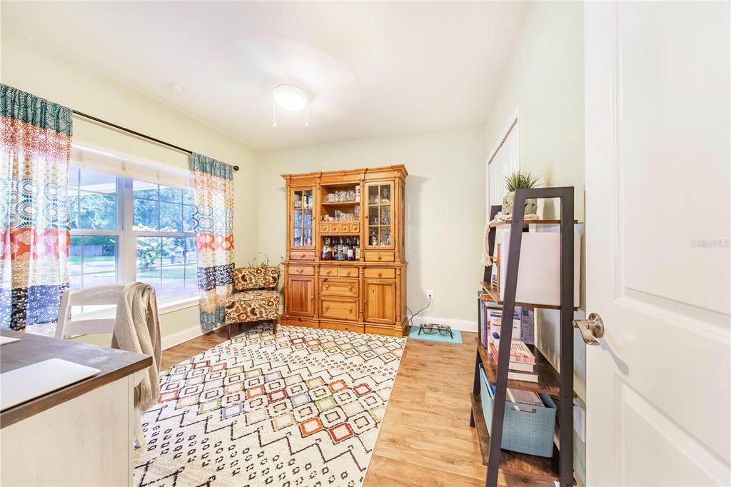 Active With Contract: $399,000 (3 beds, 2 baths, 1393 Square Feet)