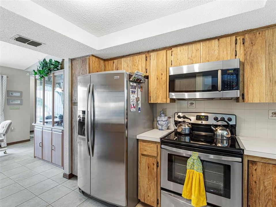 For Sale: $329,900 (3 beds, 2 baths, 1806 Square Feet)