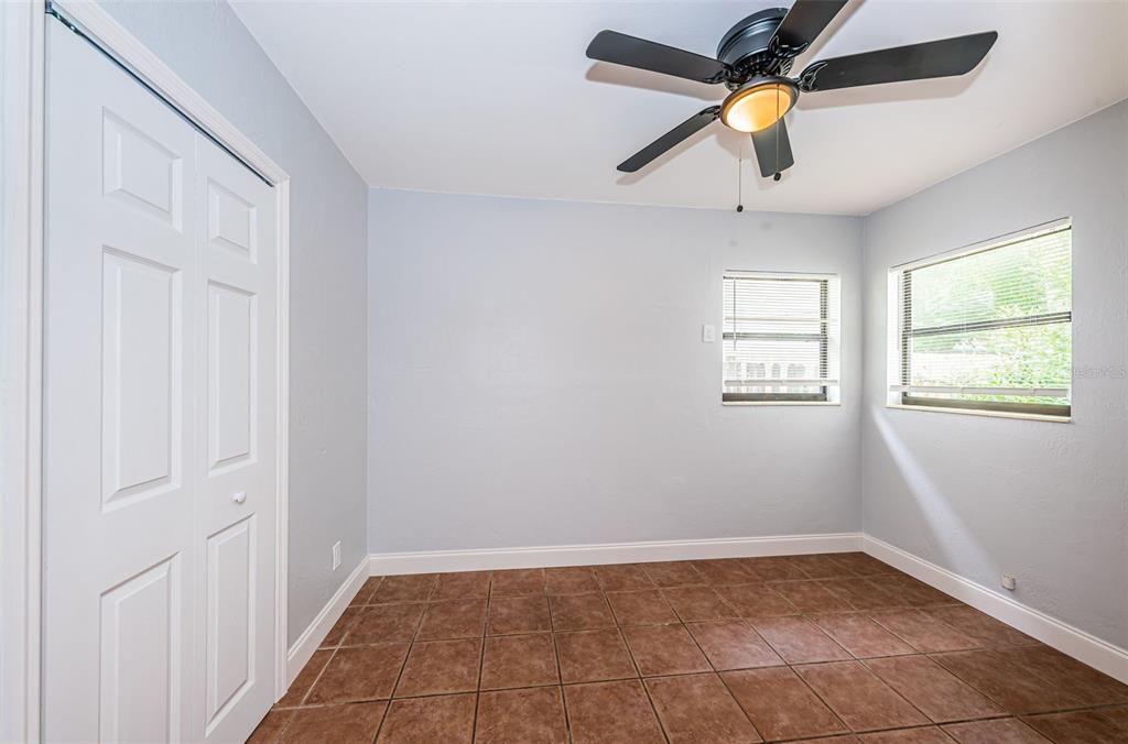 Active With Contract: $2,450 (3 beds, 2 baths, 1165 Square Feet)